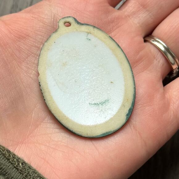 Antique Victorian Porcelain Cameo Portrait Pendant Statement Necklace Jewelry - Picture 6 of 6